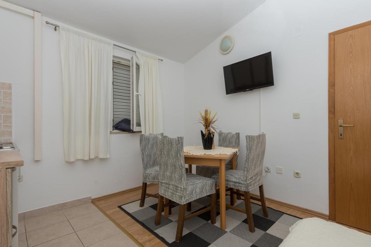Apartments Dalmato Makarska Ngoại thất bức ảnh